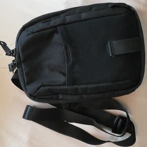 Magnetic Crossbody Bag - Magbetic Bag Co.